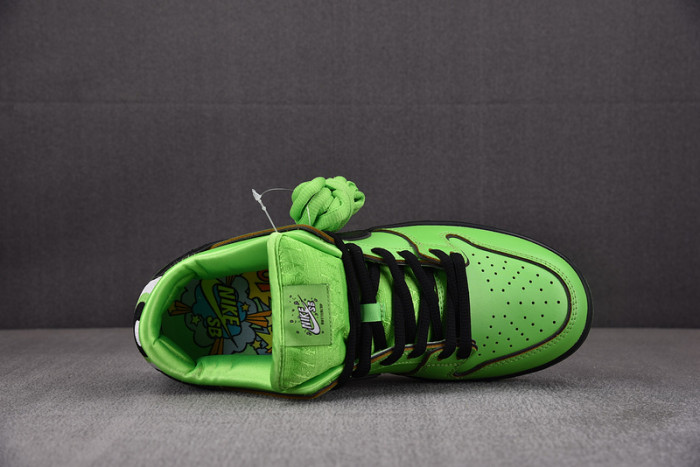 Nike The Powerpuff Girls x Dunk Low Pro SB QS