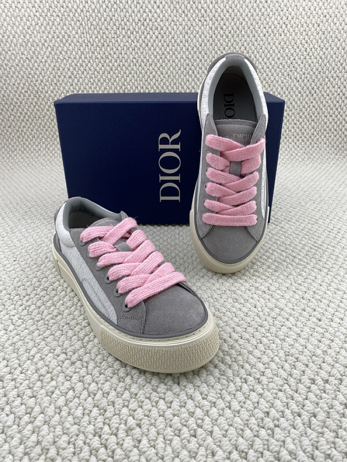 D10R B33 Sneaker