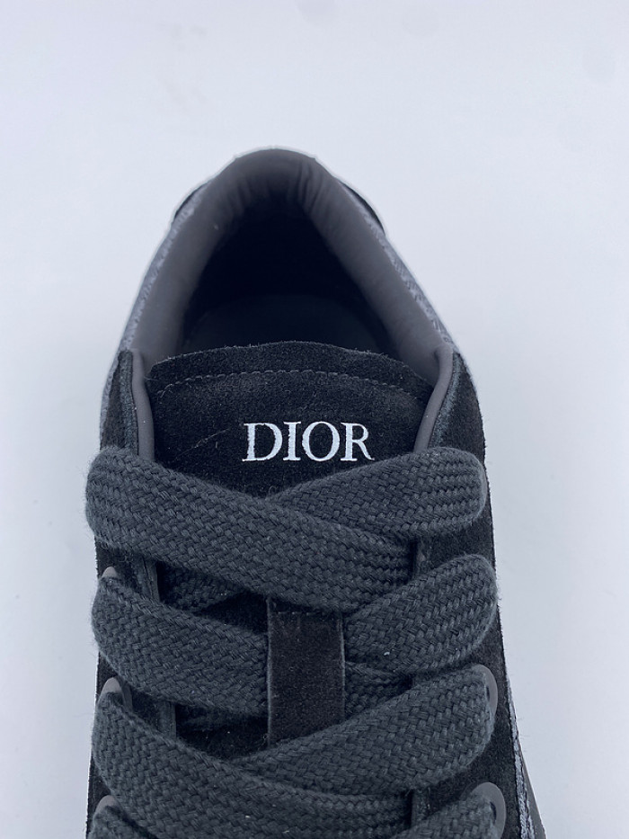 D10R B33 Sneaker