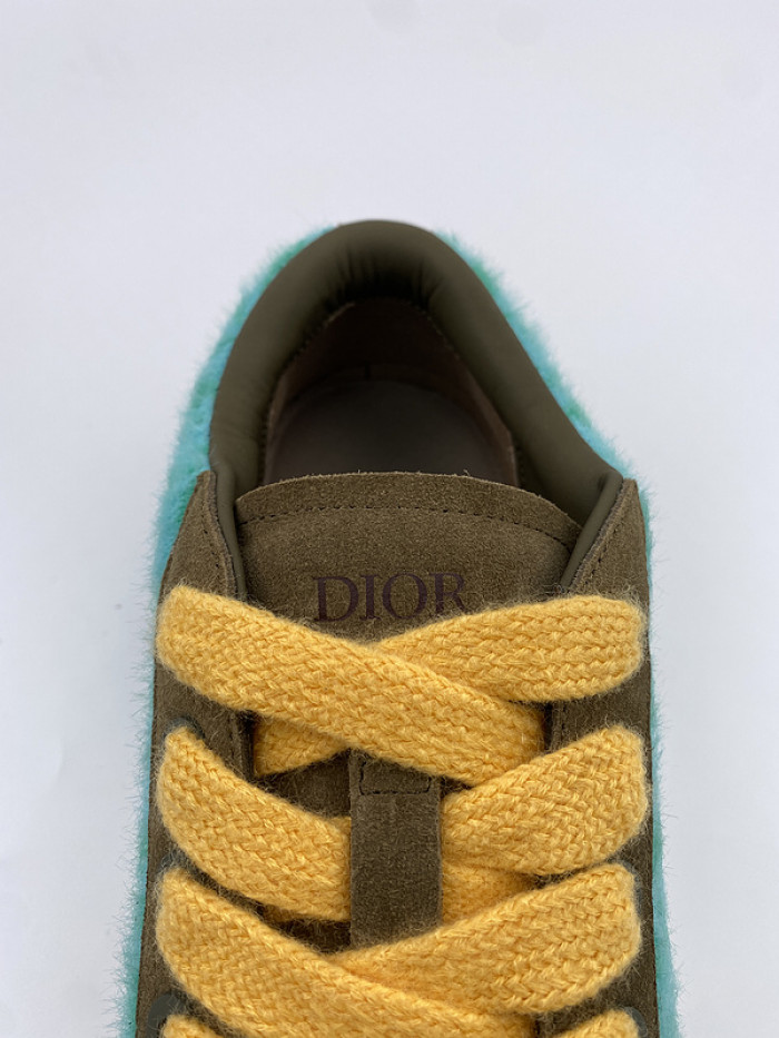 D10R B33 Sneaker