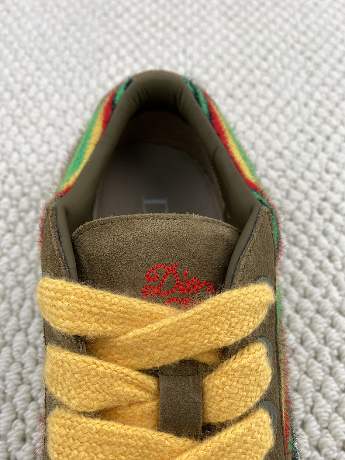 D10R B33 Sneaker
