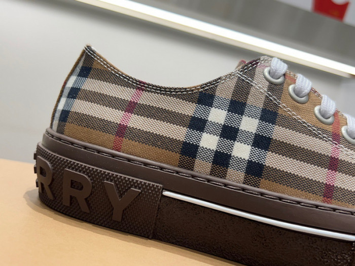 BUR SNEAKER