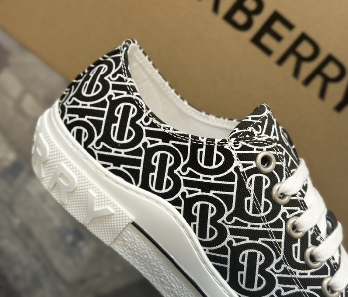 BUR SNEAKER