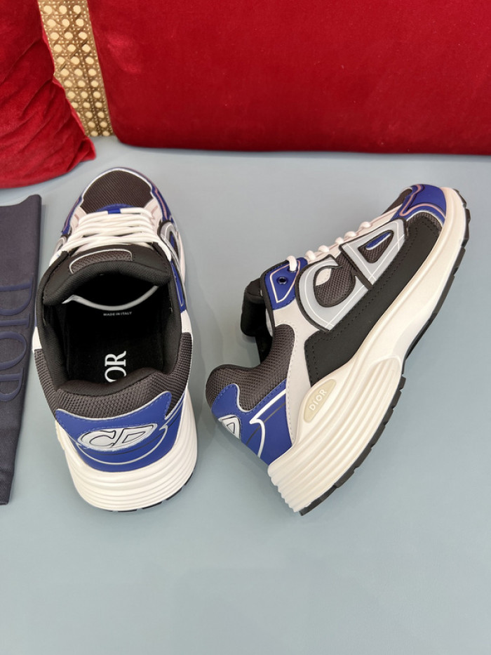D10R B30 SNEAKER