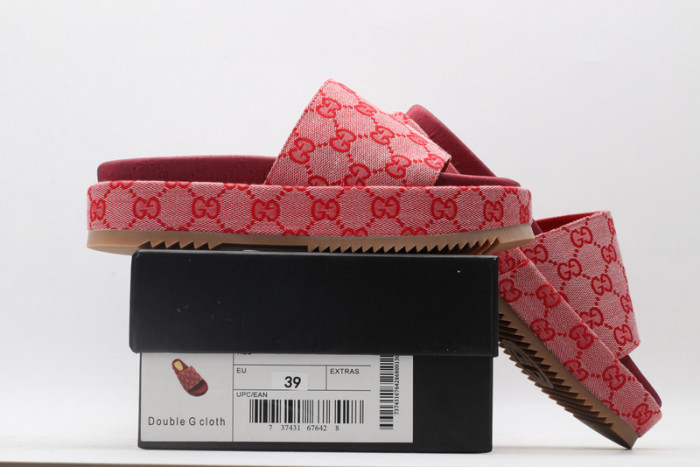 Gu66 SLIPPERS