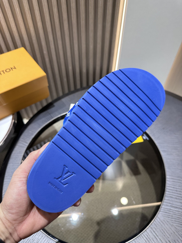 Lou1su1tt slides