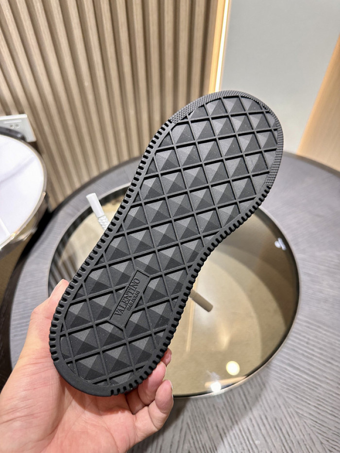 Valnetin0 One Stud Low-Top