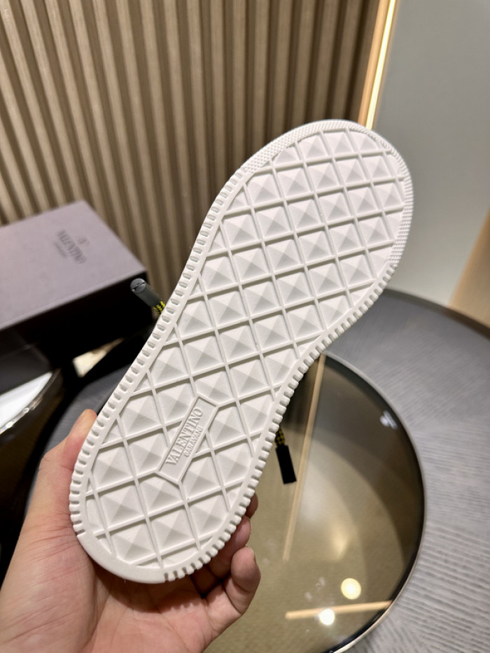 Valnetin0 One Stud Low-Top