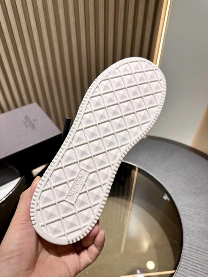 Valnetin0 One Stud Low-Top