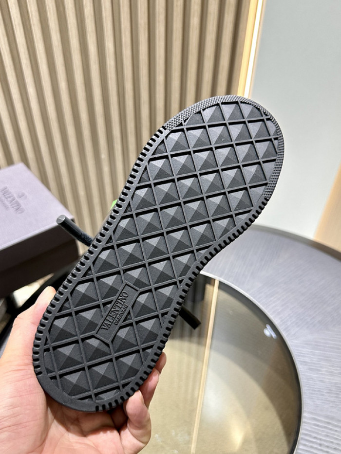 Valnetin0 One Stud Low-Top
