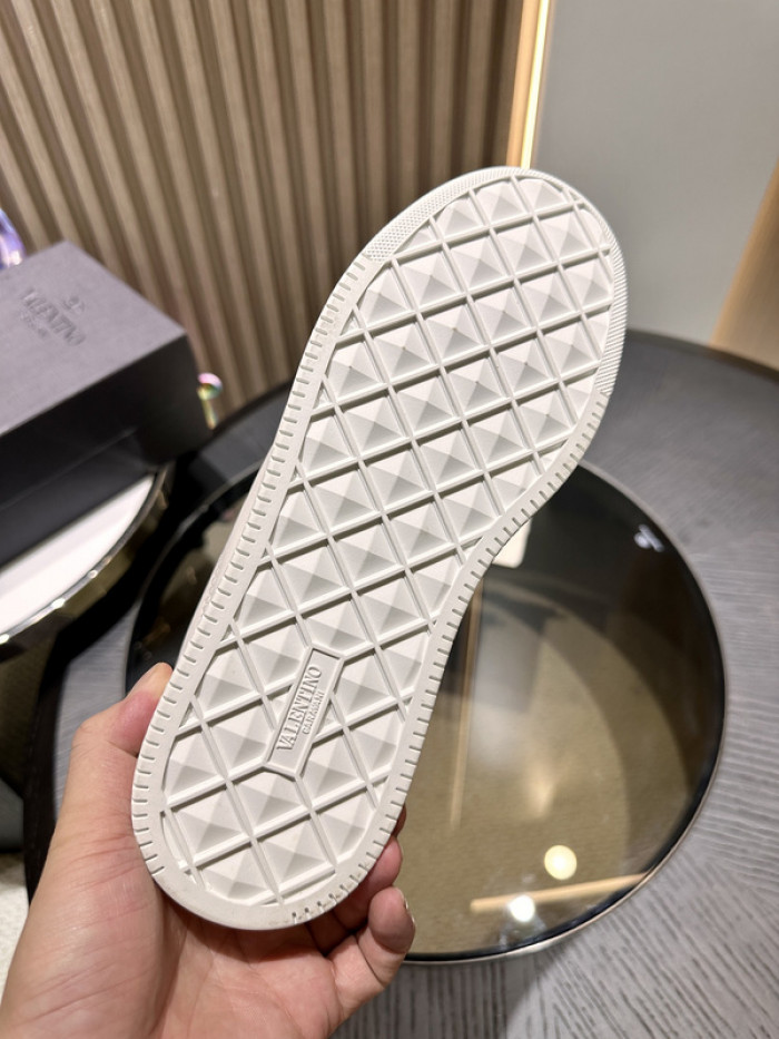 Valnetin0 One Stud Low-Top