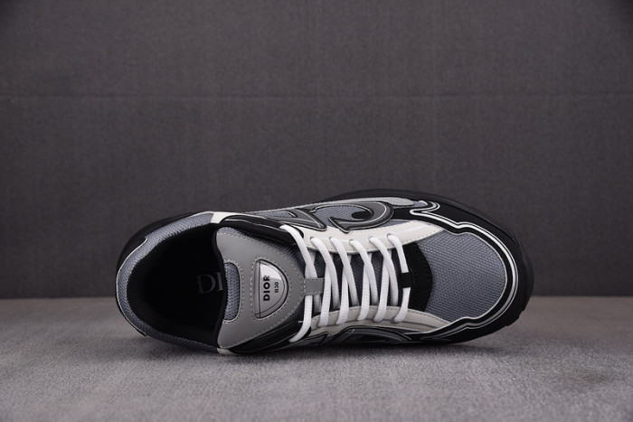 D10R B30 SNEAKER
