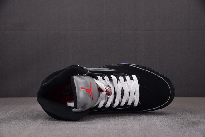 Air Jordan 5 “Black Metallic Reimagined”HF3975-001