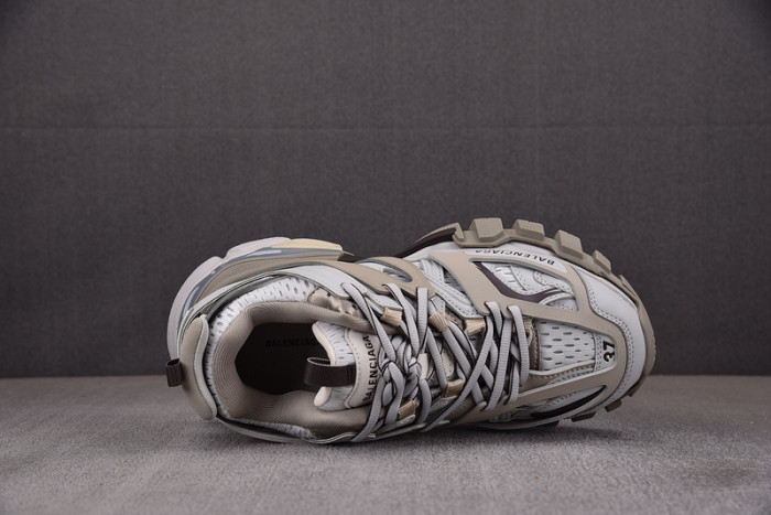 BLCG Track Trainer 542023 W3ACG 1220