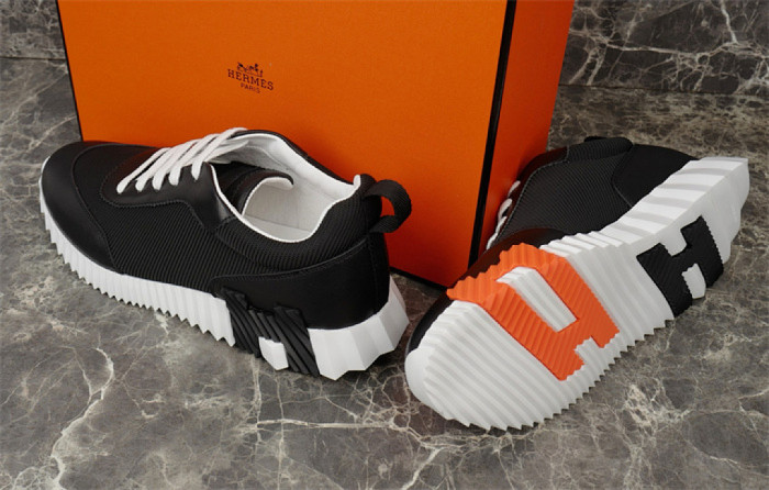 H**me5 Sneaker