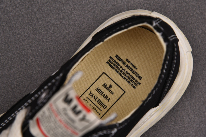 Ma1s0n MIHARA YASUHIRO SNEAKER
