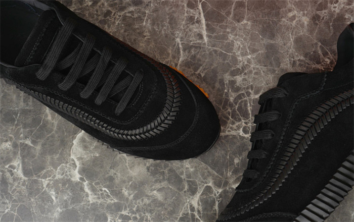 H**me5 Sneaker