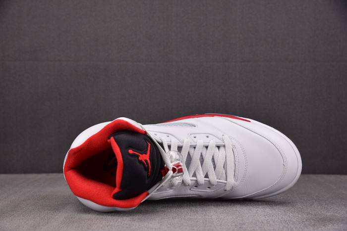 Jordan 5 Retro Fire Red Black Tongue (2025) - HQ7978-101