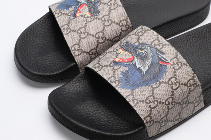 Gu66 SLIPPERS