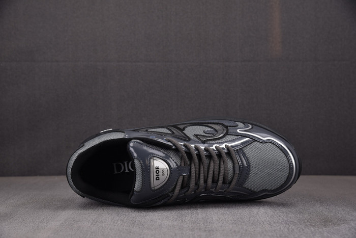 D10R B30 SNEAKER