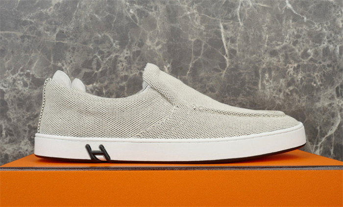 H**me5 Sneaker