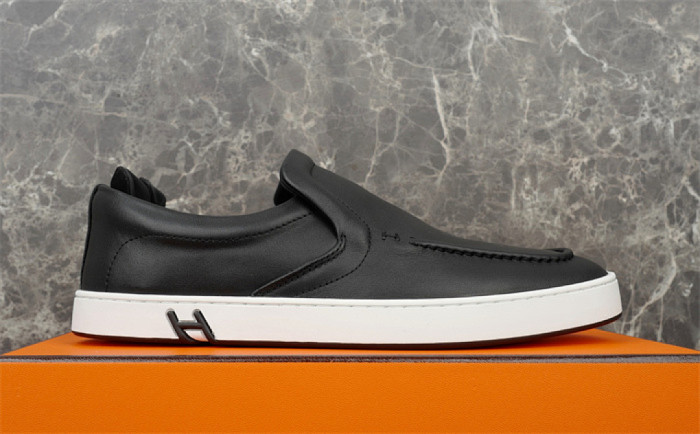 H**me5 Sneaker