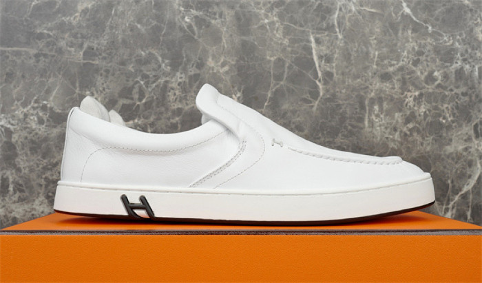H**me5 Sneaker