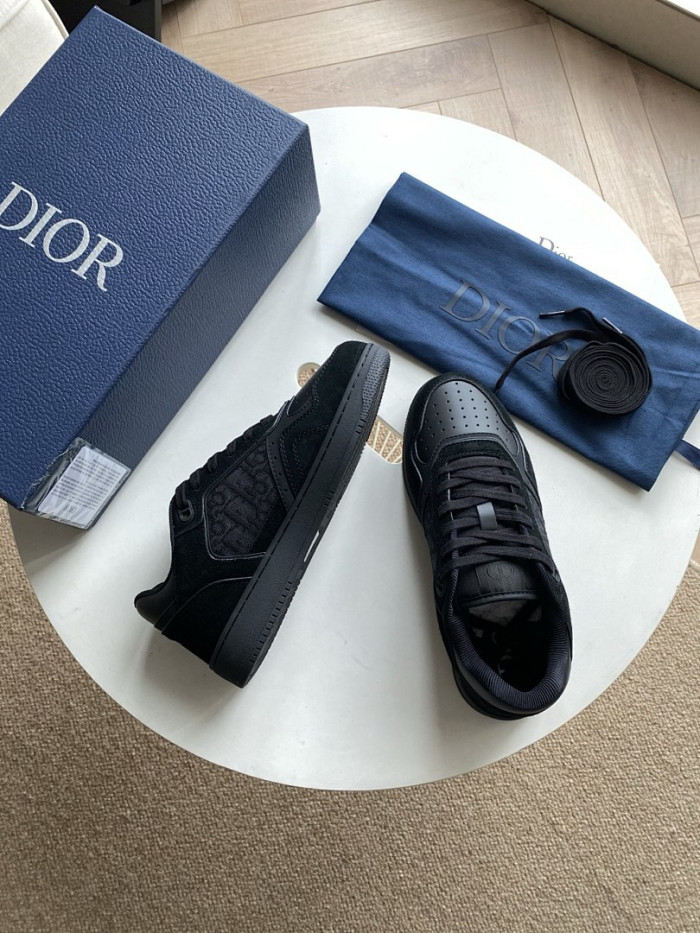 D10R B27 Sneaker
