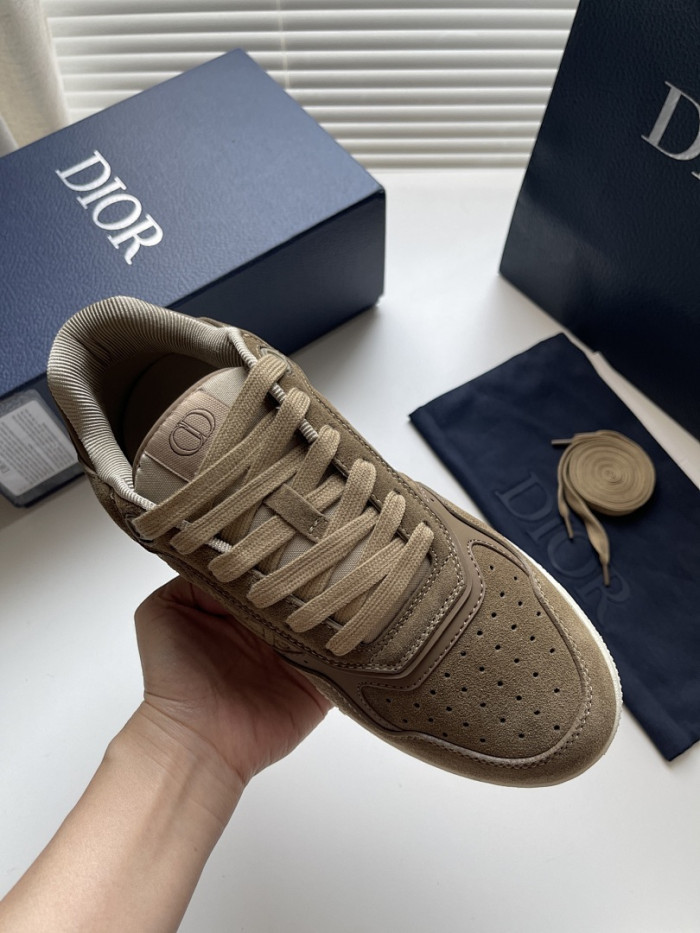 D10R B27 Sneaker