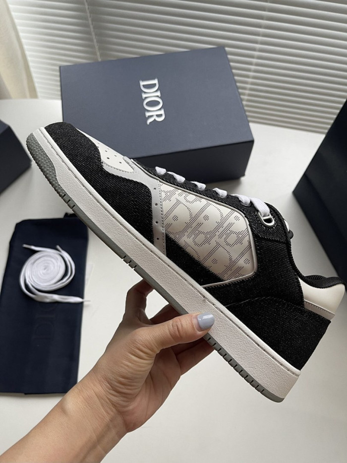 D10R B27 Sneaker