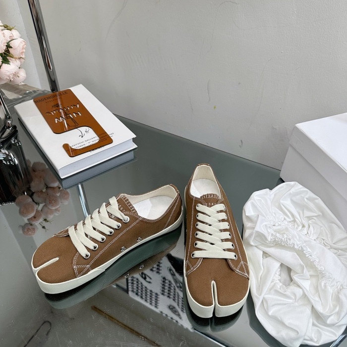 Ma1s0n Marg*e1a Tabi Low Top