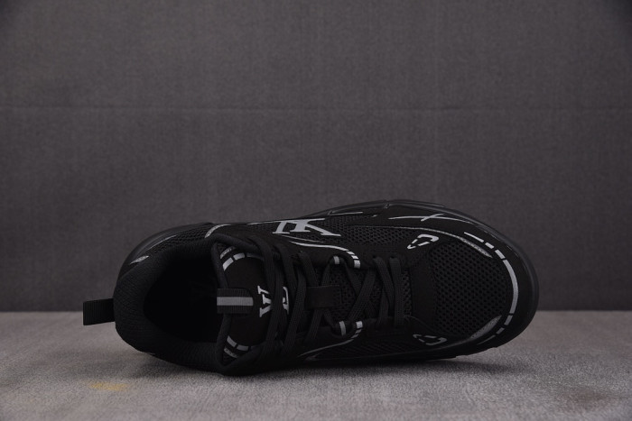 Lou1su1tt Tatic Runner Sneaker