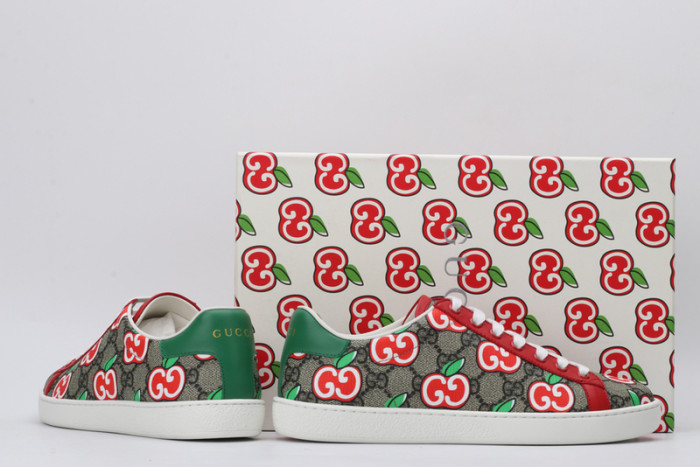 Gu66 Ace Embroidered Low-Top Sneaker