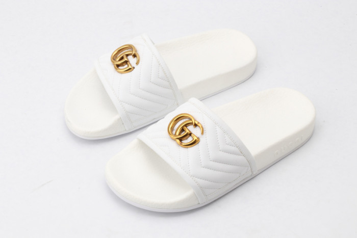 Gu66 SLIPPERS