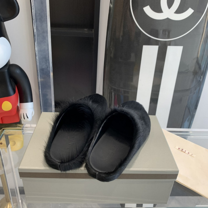 Marni Fur slides