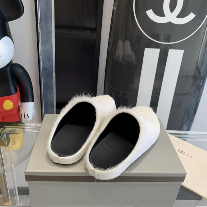 Marni Fur slides