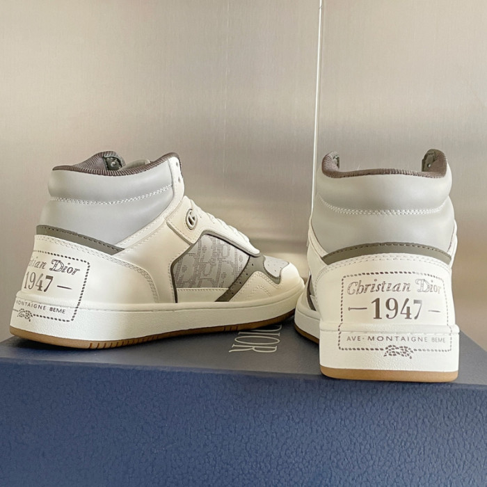 D10R B27 Sneaker