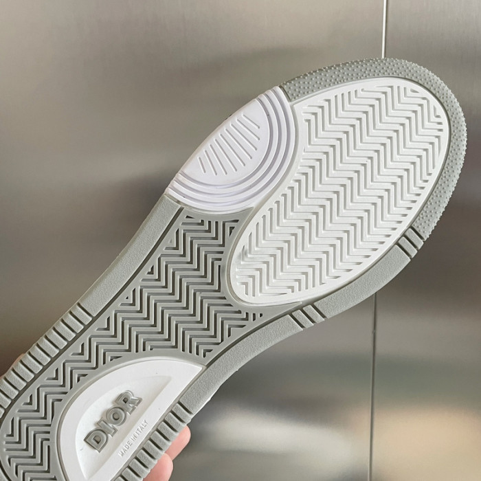 D10R B27 Sneaker