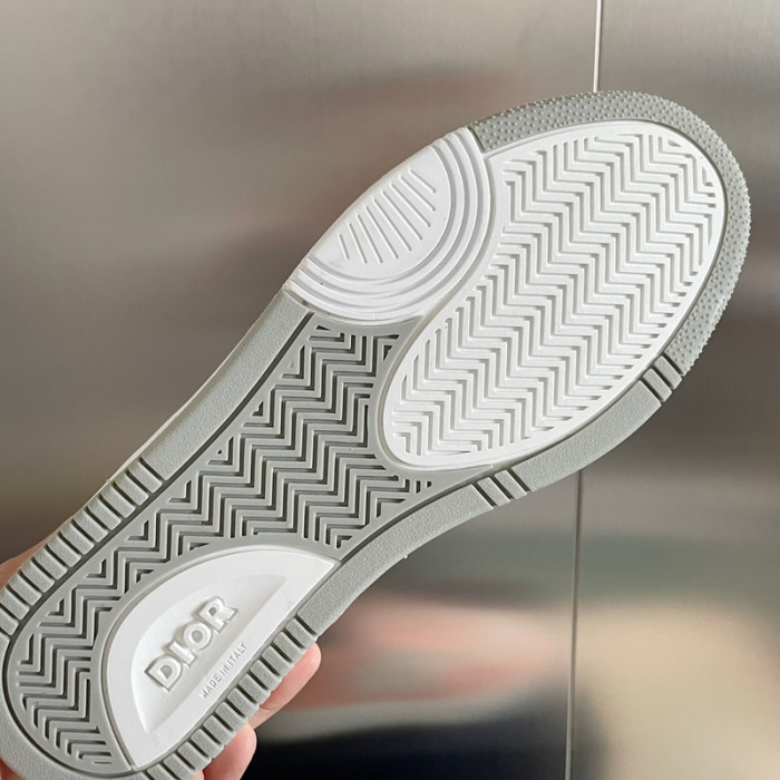 D10R B27 Sneaker