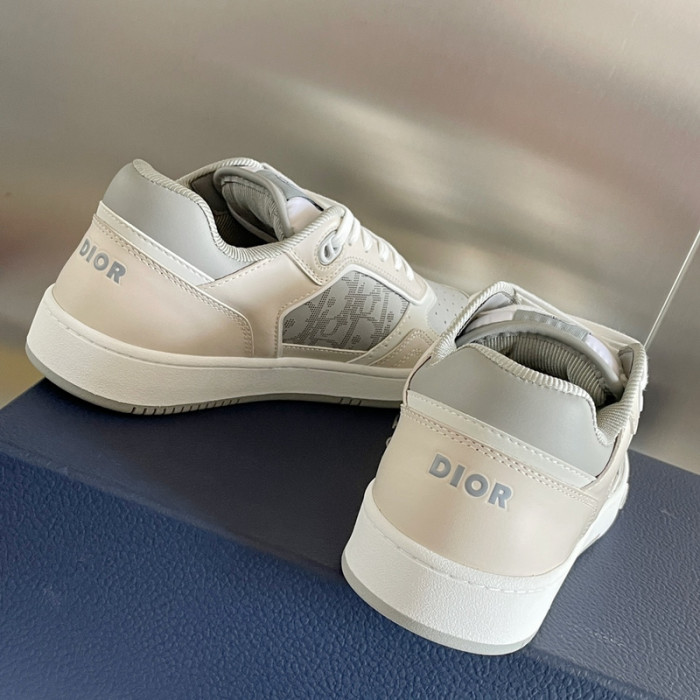 D10R B27 Sneaker