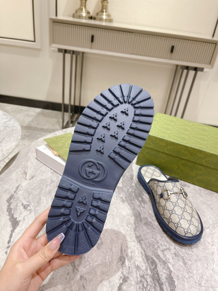 Gu66 SLIPPERS