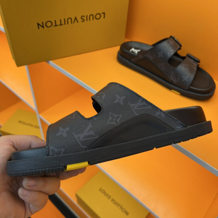 Lou1su1tt slides