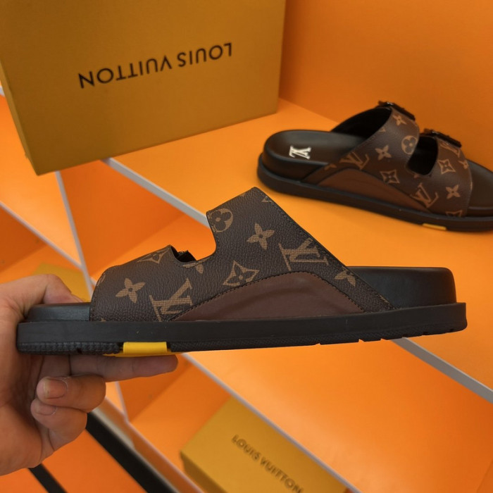 Lou1su1tt slides