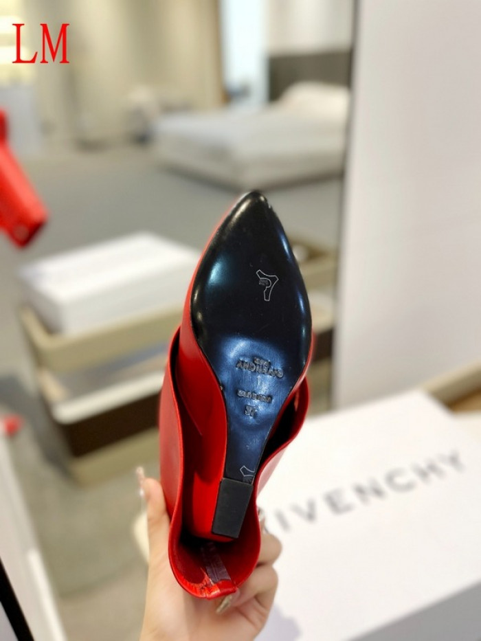G1VENCHY BOOTS