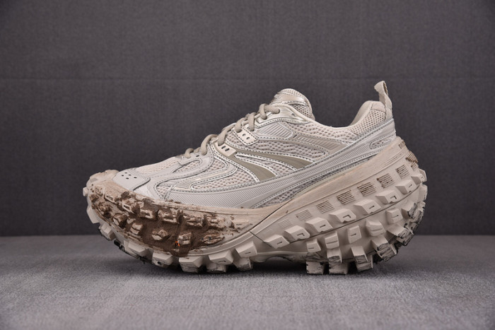 BLCG DEFENDER RUBBER PLATFORM SNEAKERS 685613 W2RAF 9700
