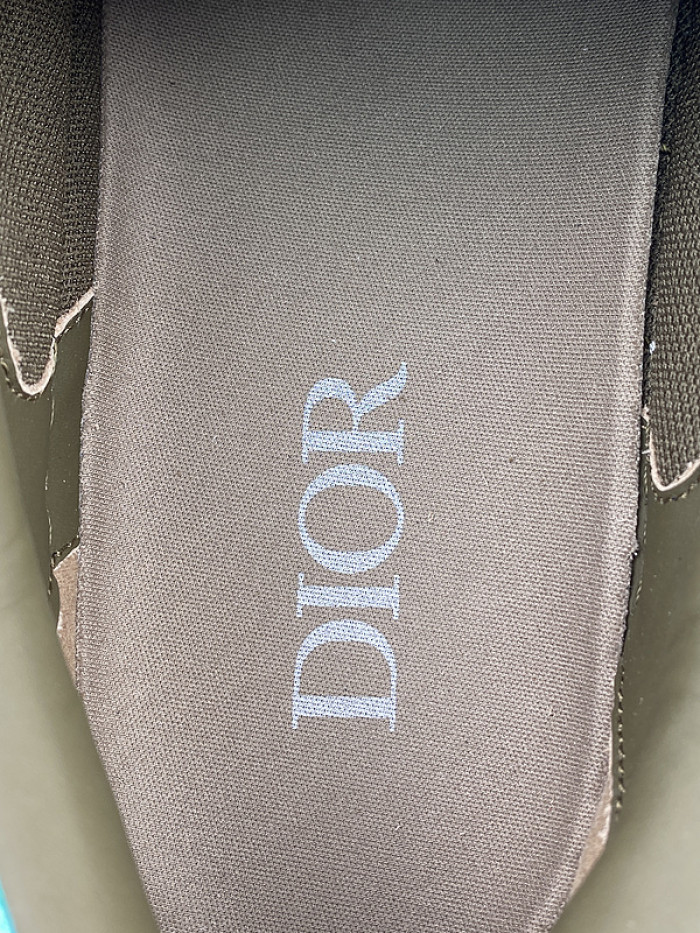 D10R B33 Sneaker