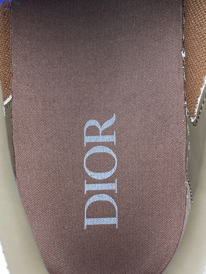 D10R B33 Sneaker