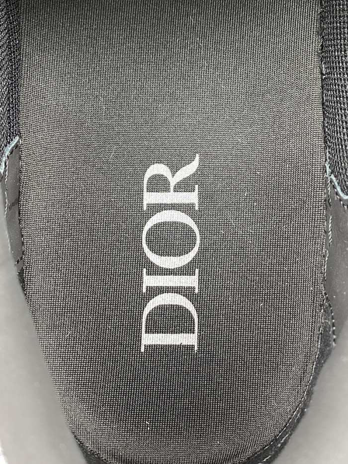 D10R B33 Sneaker