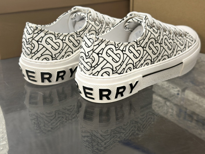 BUR SNEAKER