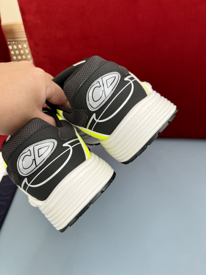 D10R B30 SNEAKER